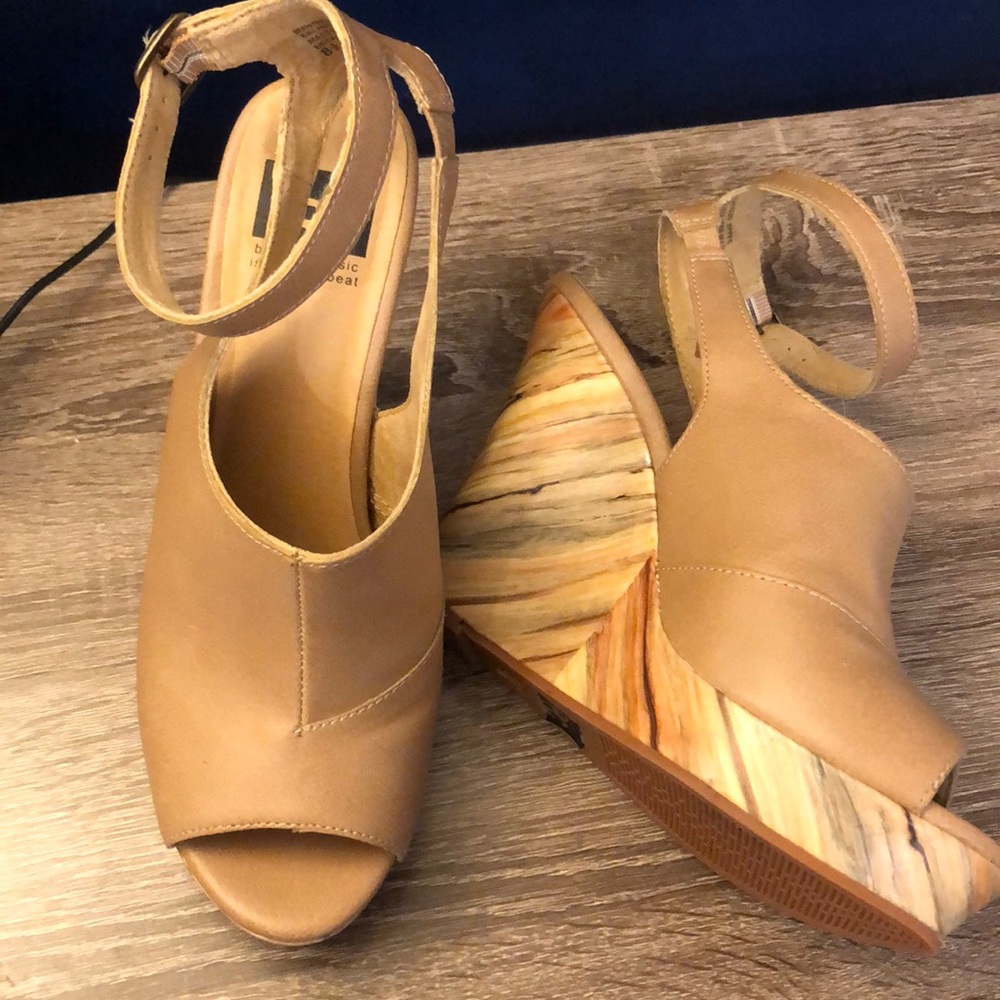 Tan wedge sandals